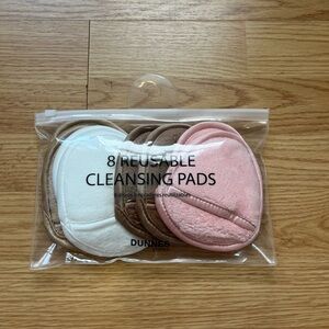 Dunnes Reusable Cleansing Pads Set